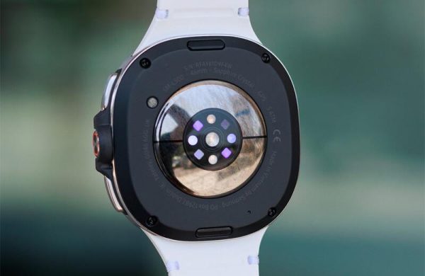 Обзор Samsung Galaxy Watch 8 Classic: классических умных часов с вращающимся безелем