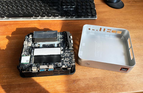 Обзор Chuwi Aubox на Ryzen 7 8745HS: мини-ПК для игр и работы в авангарде рынка