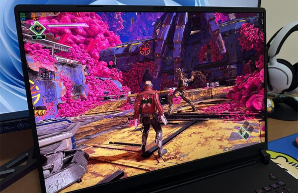 Обзор Asus ROG Strix Scar 18 (2025): невероятно мощного игрового ноутбука с RTX 5090