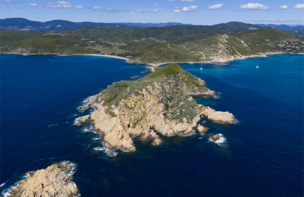 Обзор DJI Mavic 4 Pro: нового эталона среди квадрокоптеров со съёмкой 6K-видео