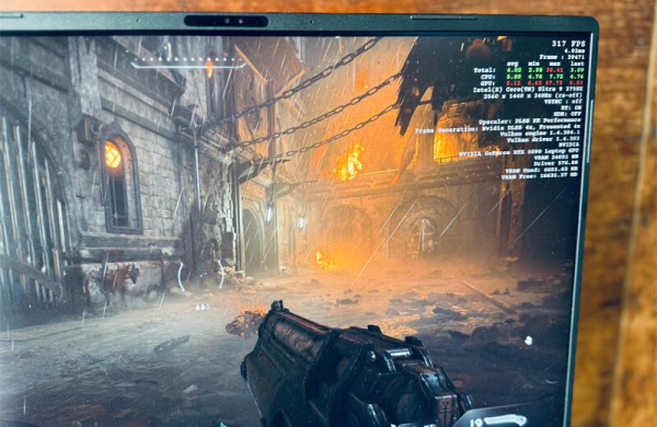 Обзор Asus ROG Strix Scar 18 (2025): невероятно мощного игрового ноутбука с RTX 5090