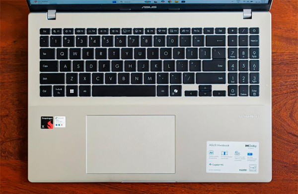 Обзор Asus Vivobook 16: лучшего ноутбука для офисной работы с доступной ценой