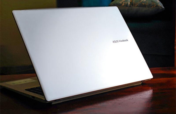 Обзор Asus Vivobook 16: лучшего ноутбука для офисной работы с доступной ценой