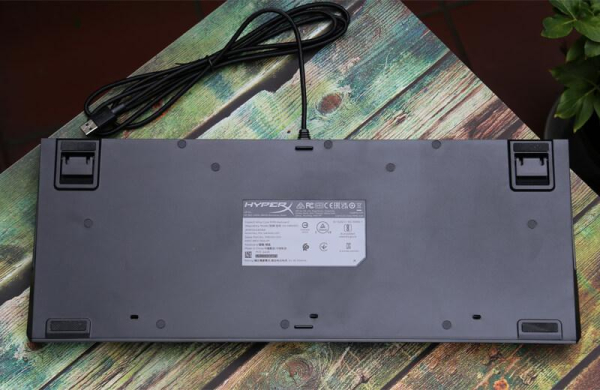 Обзор HyperX Alloy Core RGB: выгодной игровой клавиатуры с красочной подсветкой